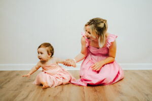 Family Photographer, mother and child in pink dresses